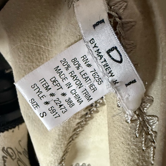 Unique Lightweight Leather and Crocheted Rayon Jacket - Picture 5 of 6